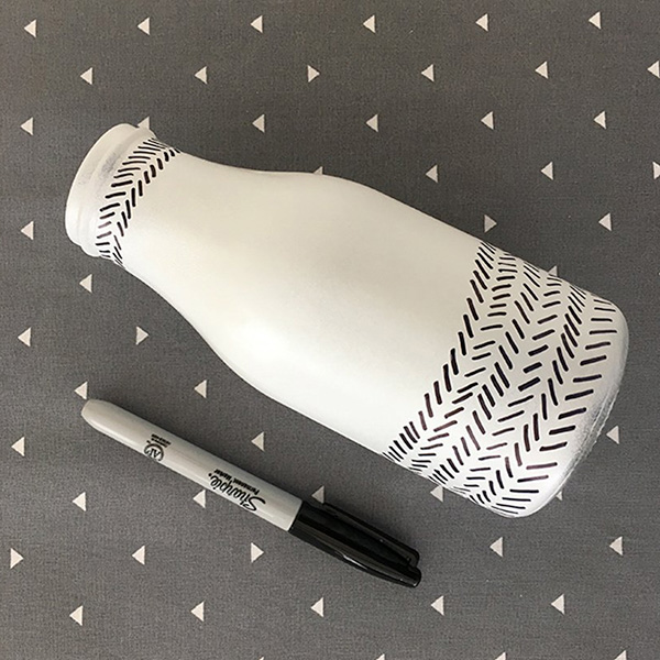 sharpie_blog-post_decorative-vases-4 sharpie blog post decorative vases 4